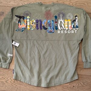 NWT Disneyland Attractions Spirit Jersey Olive Green size M